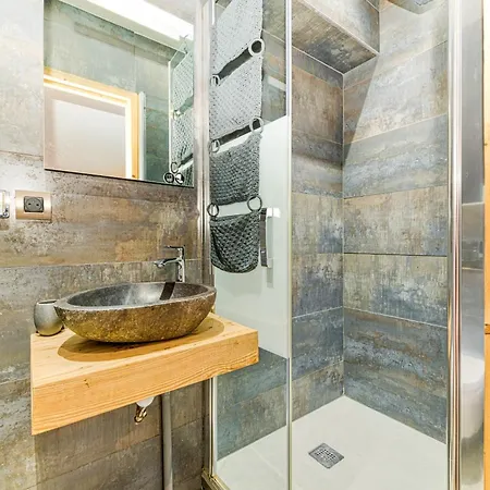 Homency - La Biche Apartment